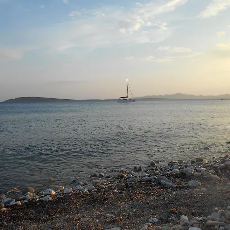アパートホテル Lefkes